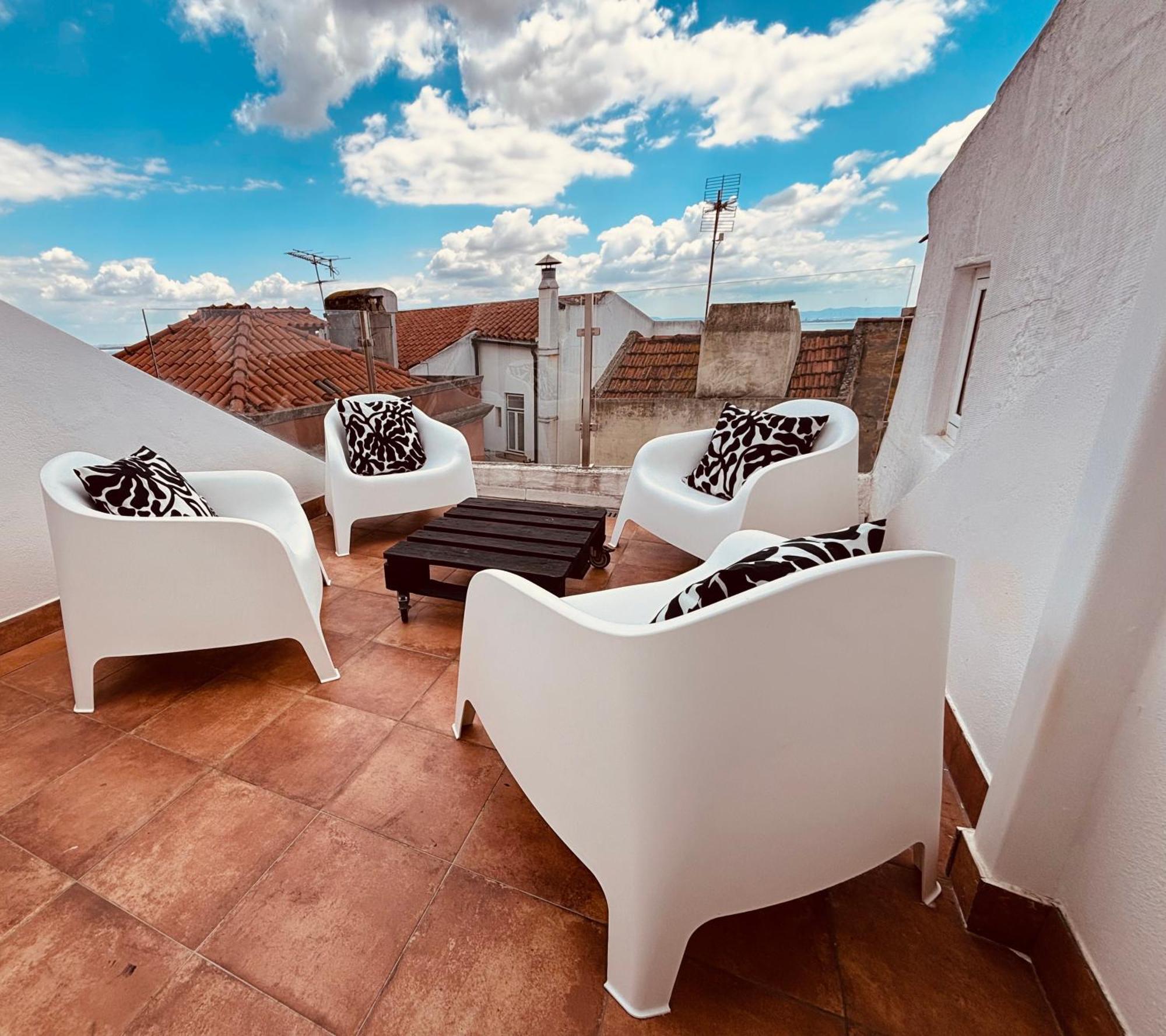 Cosy Alfama Hideout - With Rooftop Terrace Lisboa Екстериор снимка
